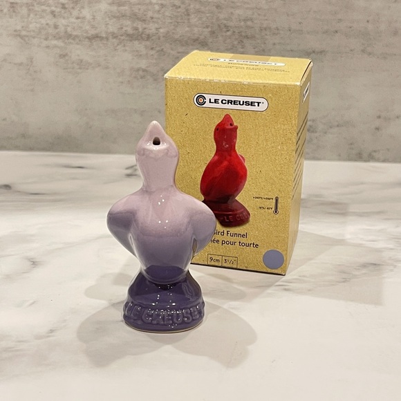 Le Creuset Pie Bird Funnel - Picture 4 of 6